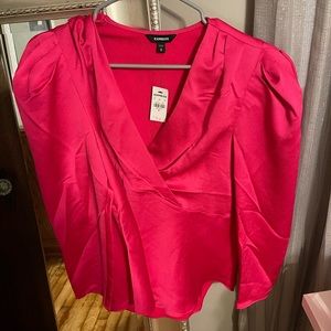 Pink puffy sleeve blouse